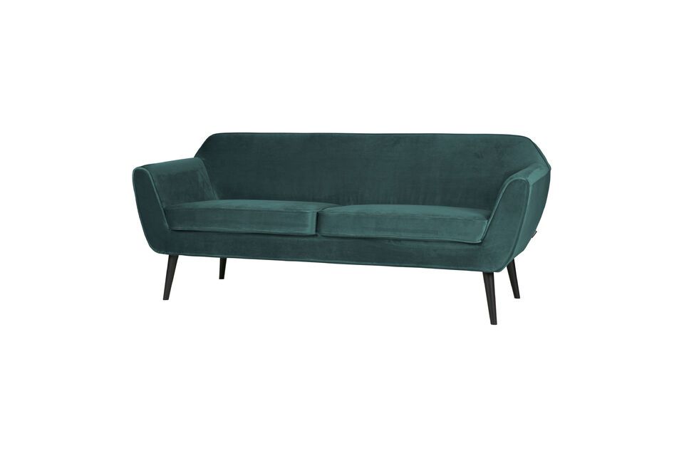 This beautiful velvet and sleek design piece is a perfect 3-seater sofa for families
