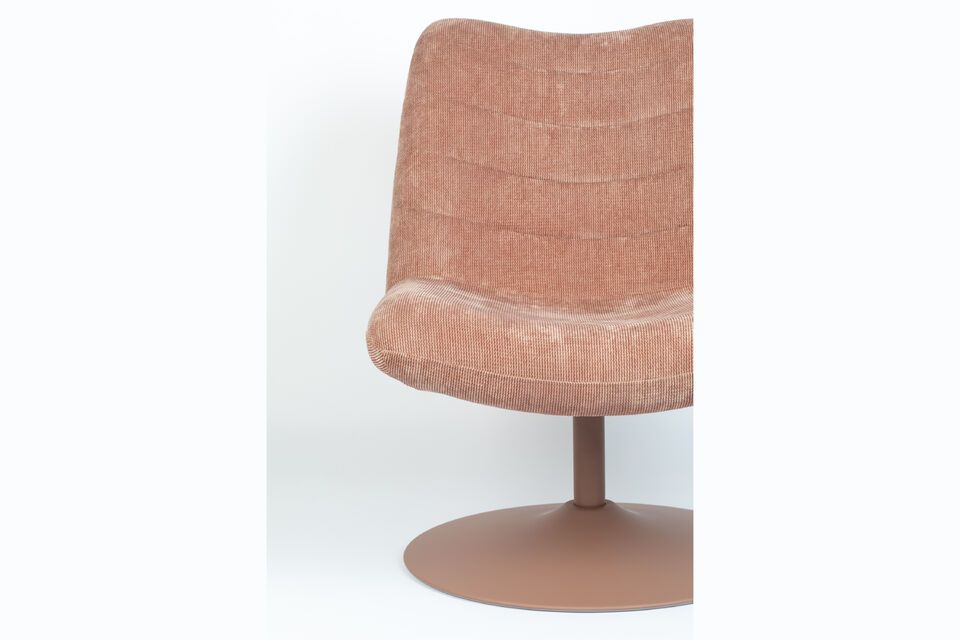 The Bubba armchair is the very definition of the alliance between functionality and aesthetics