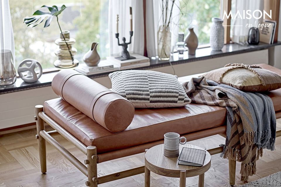 A pure Nordic style for a bed with Danish accents