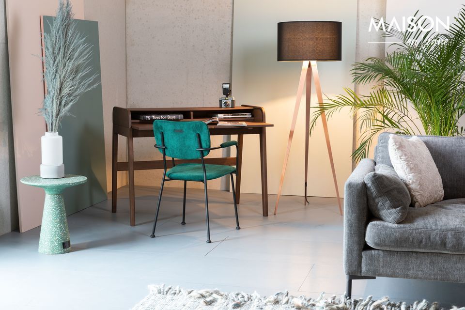 A retractable desk with an authentic design