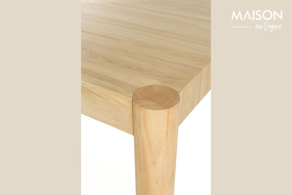 The beige ash veneer offers a delicate texture that can blend harmoniously into a Scandinavian or