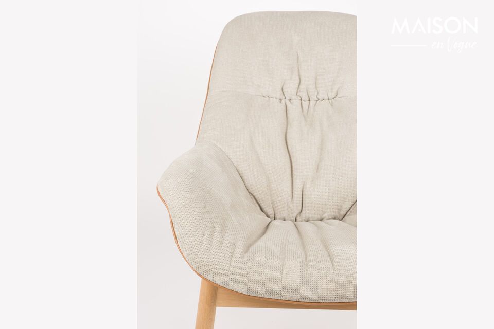 Let your imagination run wild: with a wool plaid or textured cushion