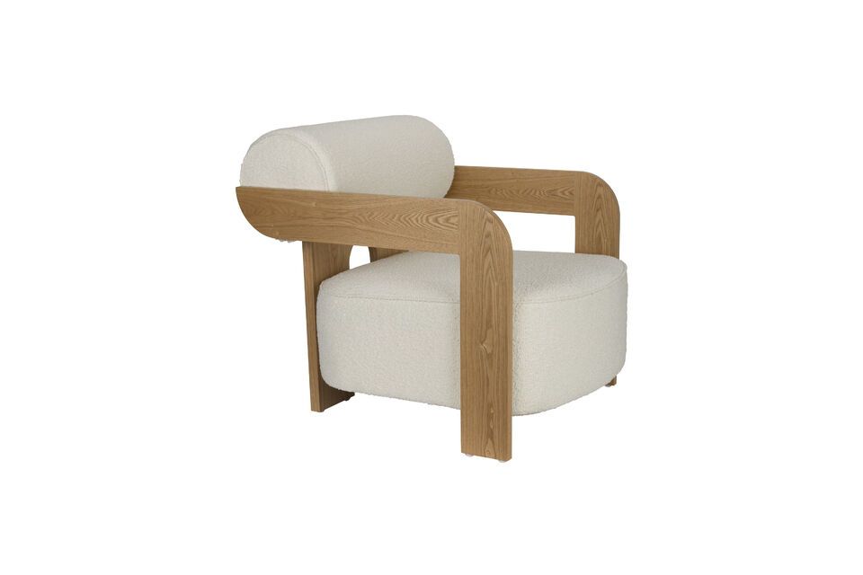 The Oolong armchair embodies tactile softness while adding visual lightness to your interior