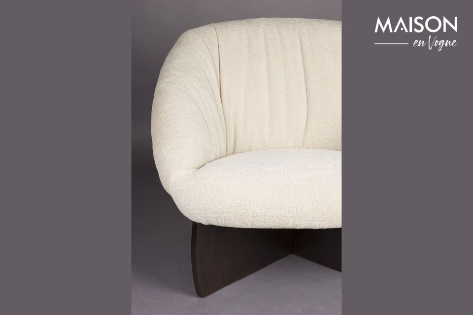 A cocoon of softness in vintage style.