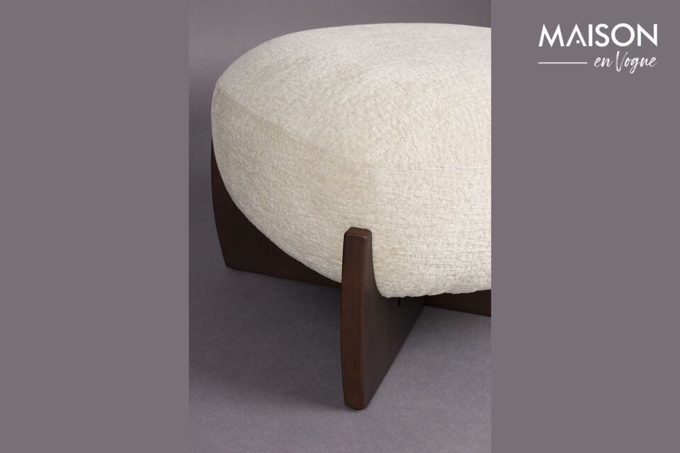 Measuring 55 x 55 x 38 cm