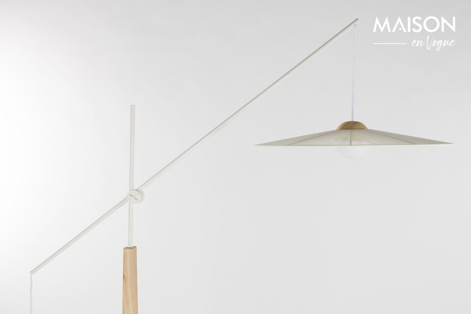 With generous dimensions of 65 x 180 x 200 cm