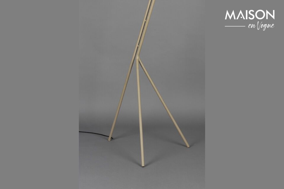Licht and charm, the Murphy floor lamp makes a statement.