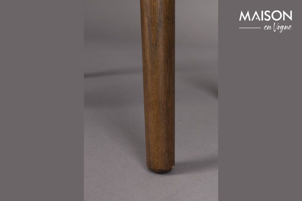 The combination of this delicately hued wood and its 1950s-inspired design