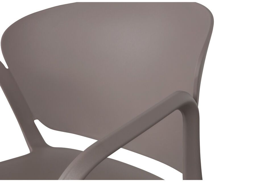 This synthetic dining chair is easy to clean with a clean