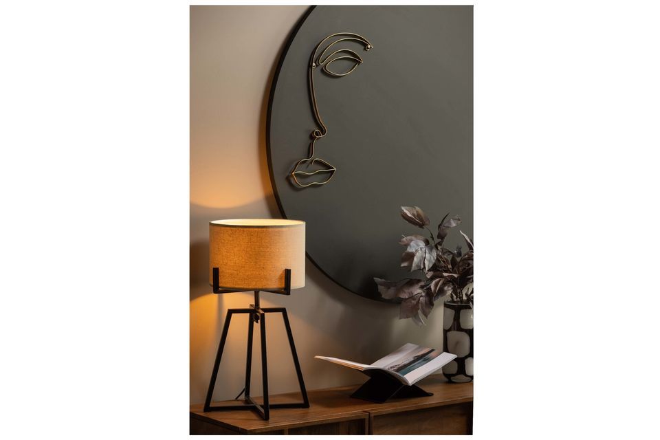 The Holly table lamp is an elegant, refined and timeless model