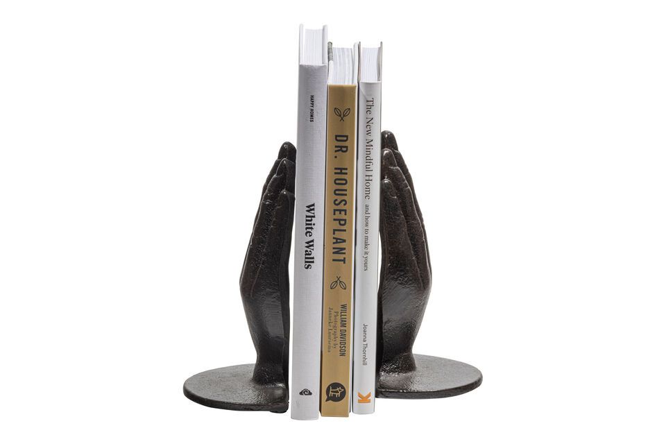 Imagined by the Dutch brand, this Sina book holder combines a modern and original design