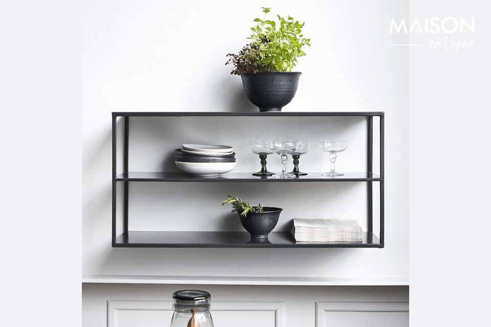 In any room of a home, a shelf can always be useful, because we need many objects in our daily lives