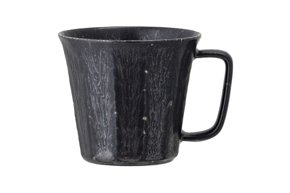 Black porcelain cup Yoko Bloomingville