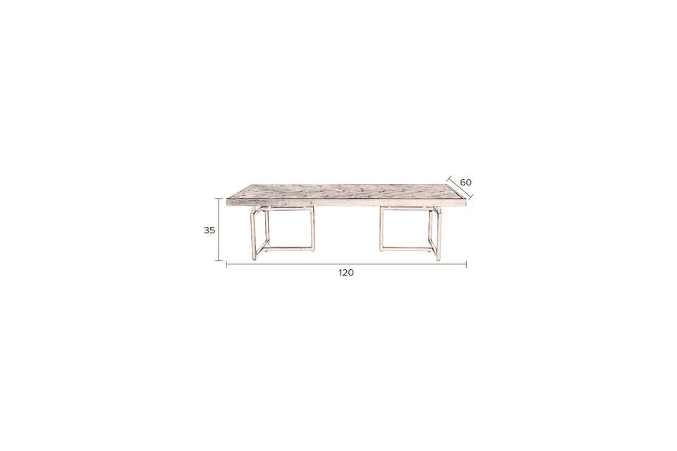 The generous dimensions of 120 cm in length