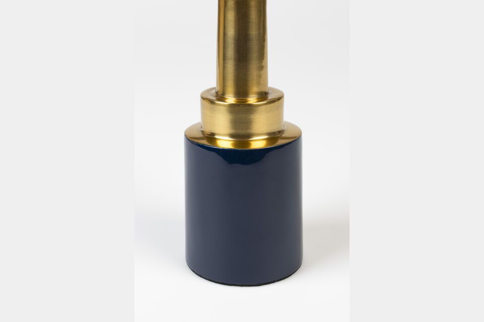 This candleholder isn\'t just a practical object for your candles; it also serves as an elegant
