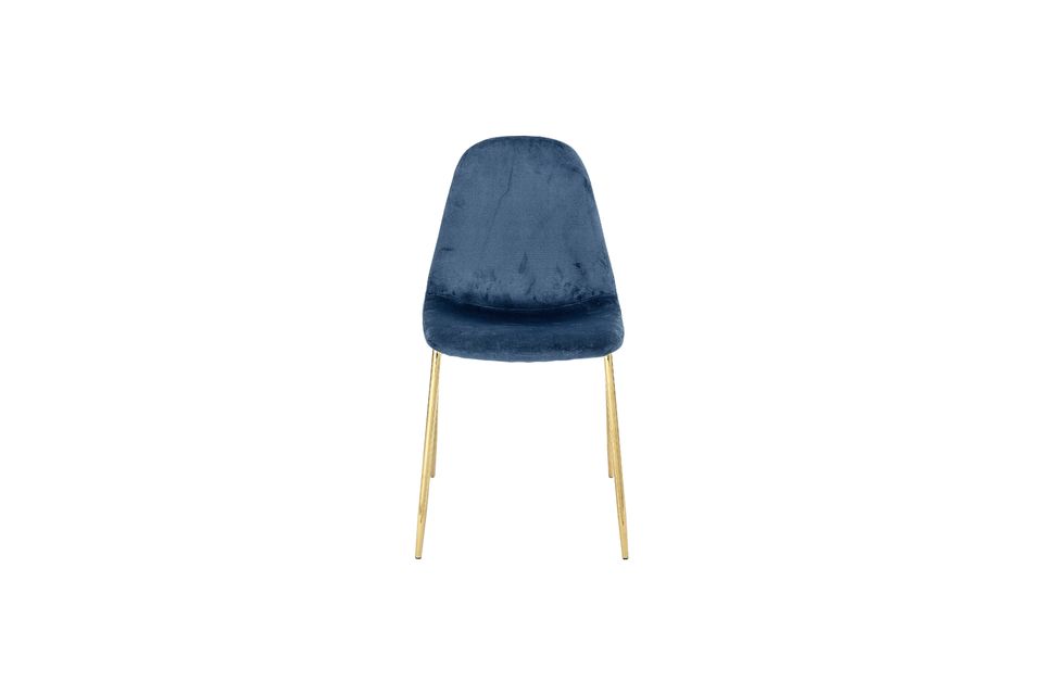 The combination of blue and gold gives the chair an almost royal character