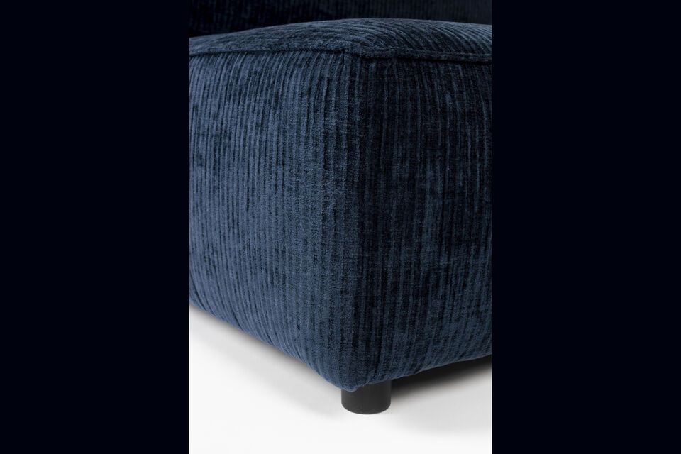 With its daily rearrangeability, this sofa will never cease to surprise