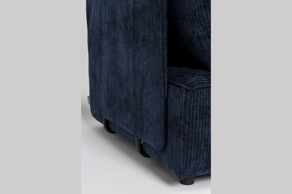 Covered in soft-touch ribbed fabric with a silky sheen, Hunter offers the most comfortable seating
