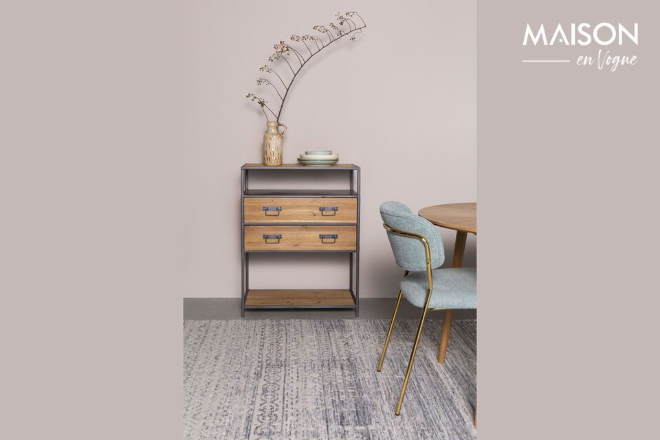 Discover this blue wool rug, modern luxury and comfort guaranteed.