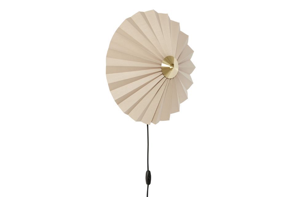 Blush-pink wall lamp in brass and cotton Pliss Hübsch