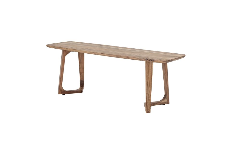 It matches our Louis dining table, but can be used with other style of products