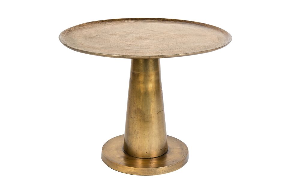 Dare a touch of exoticism and exoticism in your living room with this small table that will easily