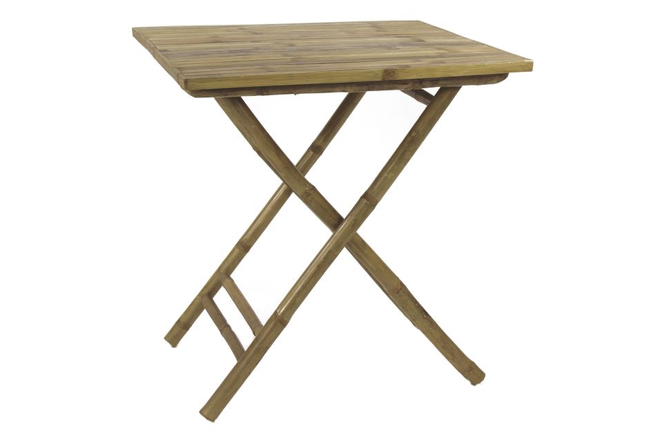 All bamboo, the Cay Tre side table from Pomax gives your home an exotic and warm touch in no time