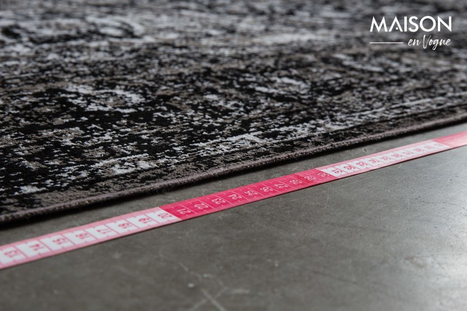 A mat with an elegant design, compatible with underfloor heating