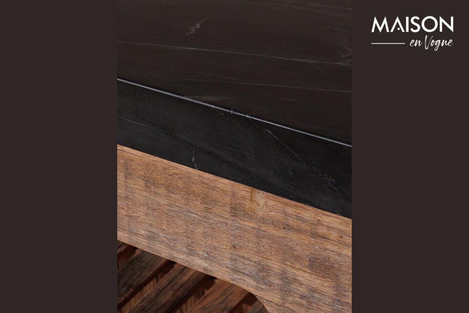 Built to last, this recycled wood table is both an eco-friendly and responsible solution