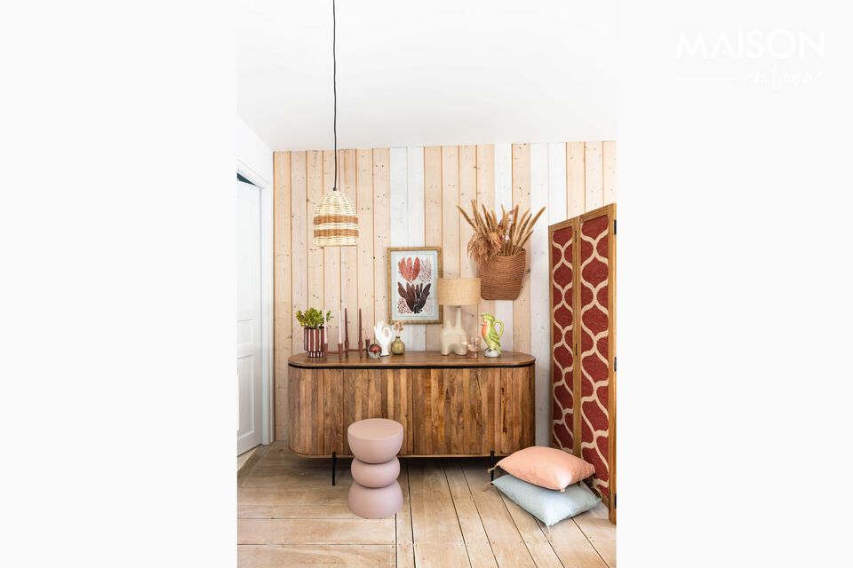 A mango buffet: elegant and functional.