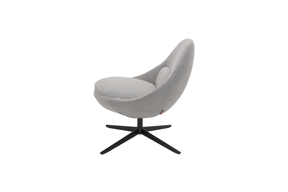 Opt for the Nordic style with the superb Dawn grey armchair from Bloomingville