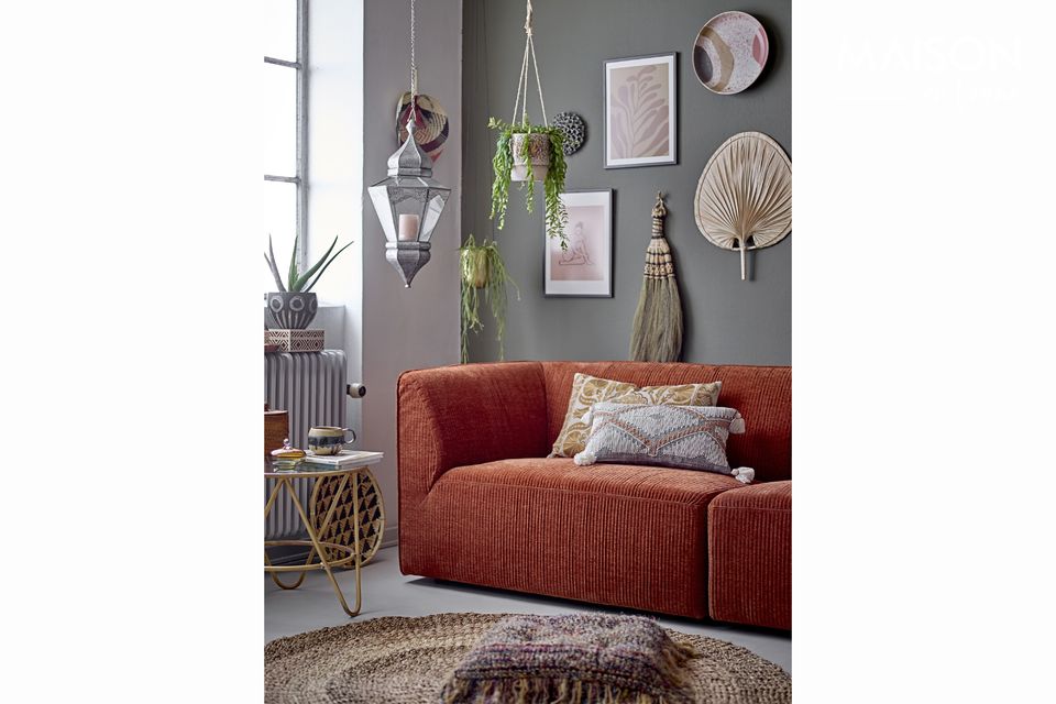 A hanging flowerpot by Bloomingville in a cosy spirit