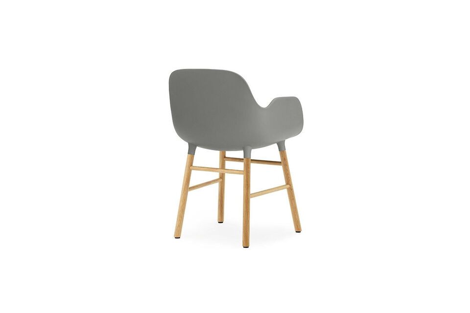 The plastic seat and wood or steel legs meet elegantly