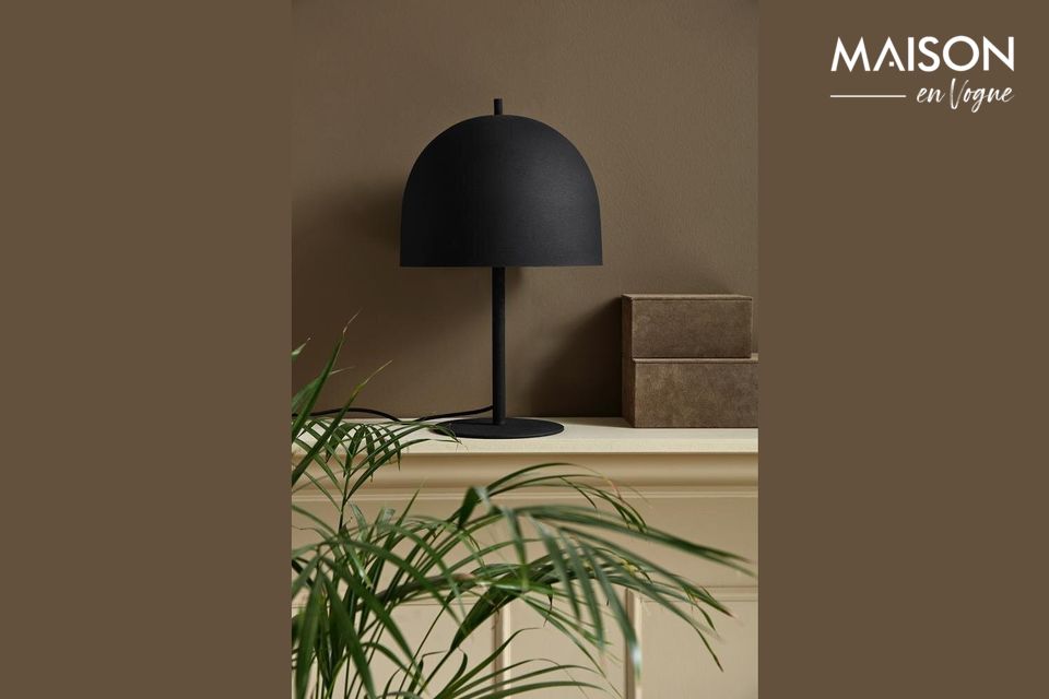 Glow Black Metal Table Lamp Nordal