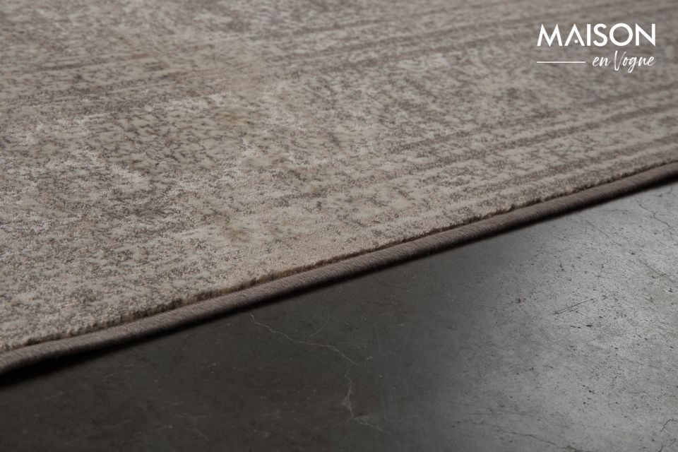 Treat yourself to optimal comfort in your living room with the Light gray fabric rug
