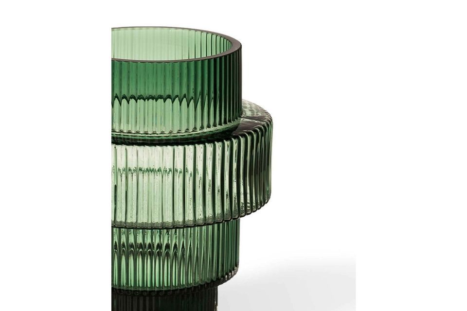 Steps candlestick in green glass, graphic and elegant