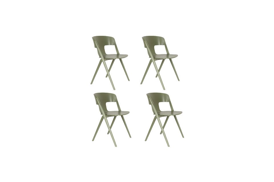 The Horizon chair is more than just a piece of furniture; it\'s a true symbol of conviviality and