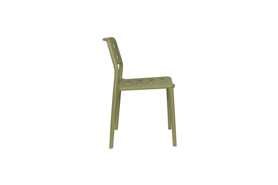 5 cm wide, 53 cm deep and 80 cm high, it is both comfortable to sit on and aesthetically pleasing