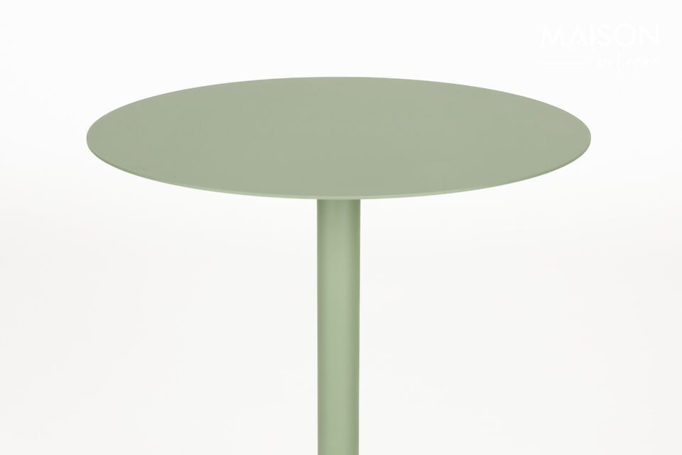 Evoking the softness of sunny days