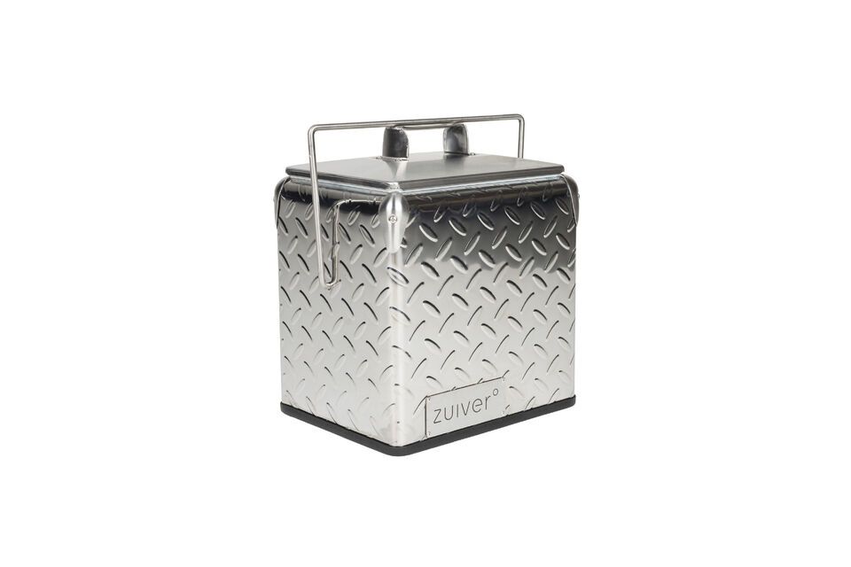 The Be Heavy grey steel cooler is an aesthetically pleasing combination of sturdiness and