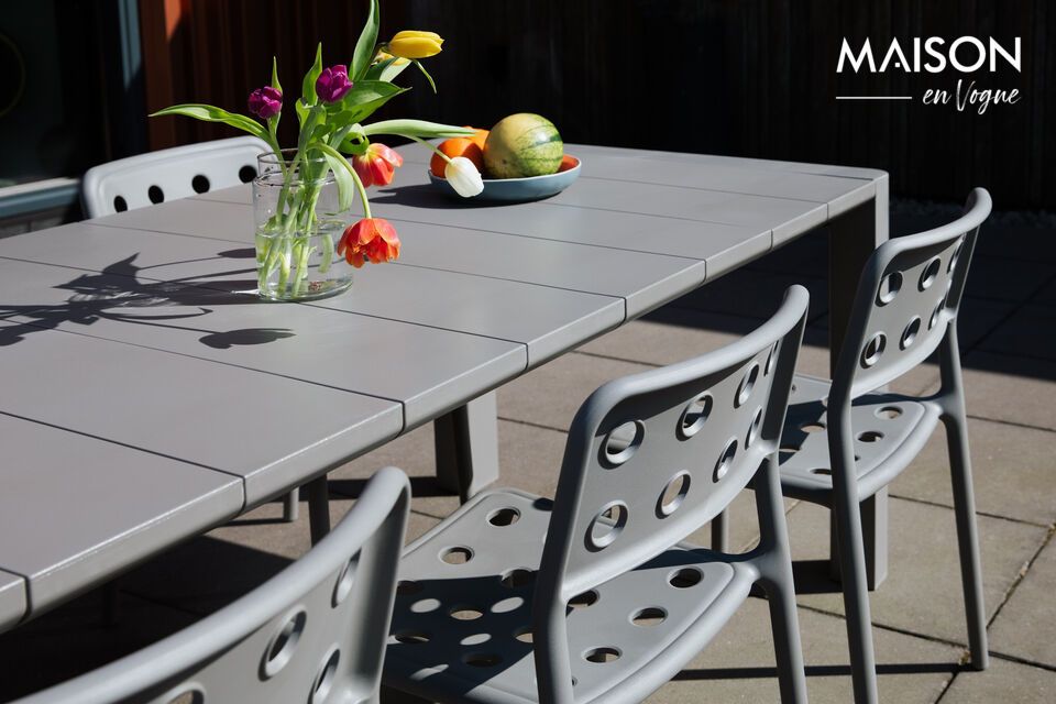 Contemporary elegance for your exterior.