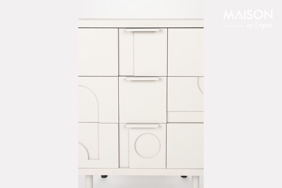 Organic elegance for a contemporary interior.