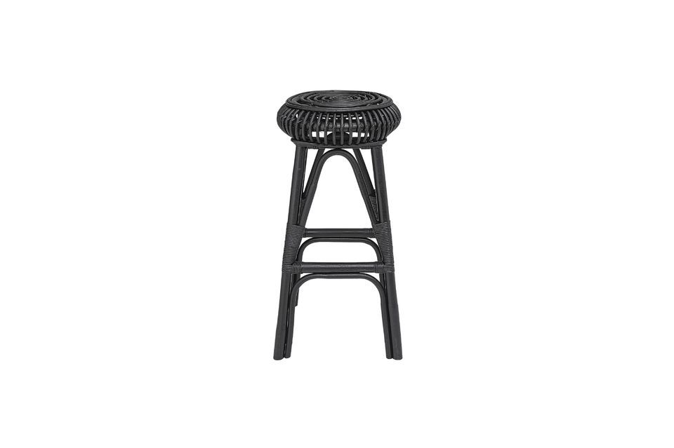 This black rattan stool will add a Scandinavian touch to the decoration of your room