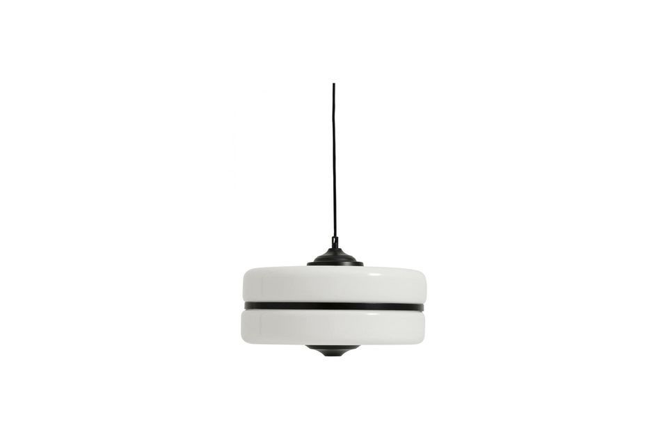 Combine design with an almost futuristic aesthetic thanks to the Icon suspension luminaire designed