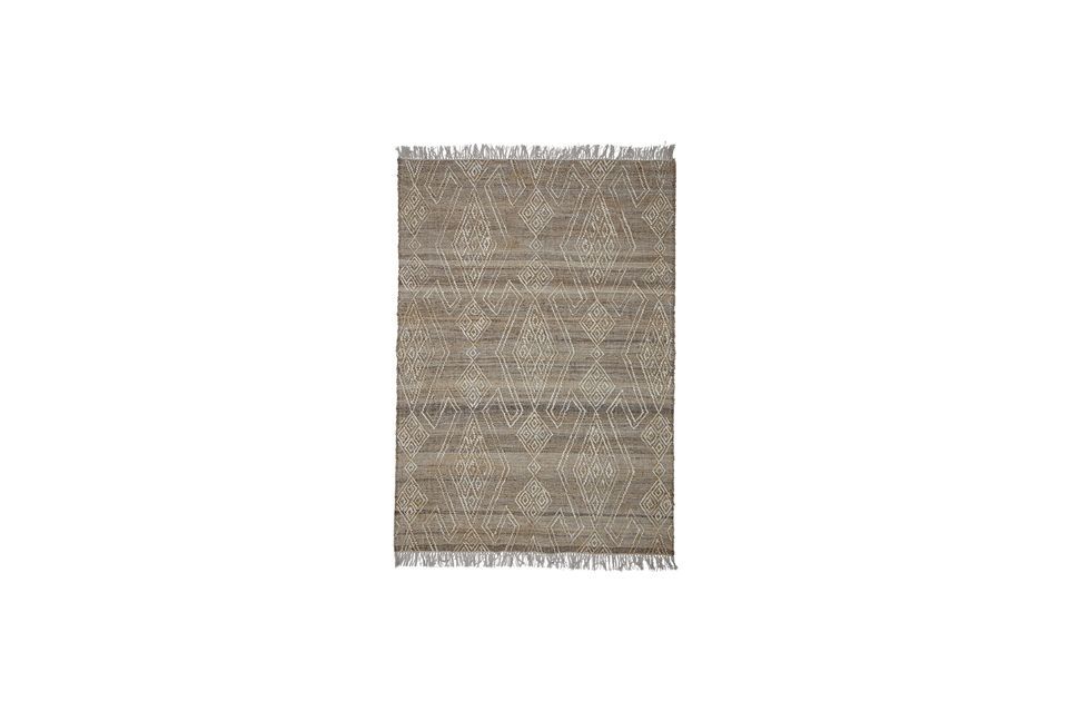 The rug has a beautiful tone-on-tone pattern in natural colors with small fringes at both ends