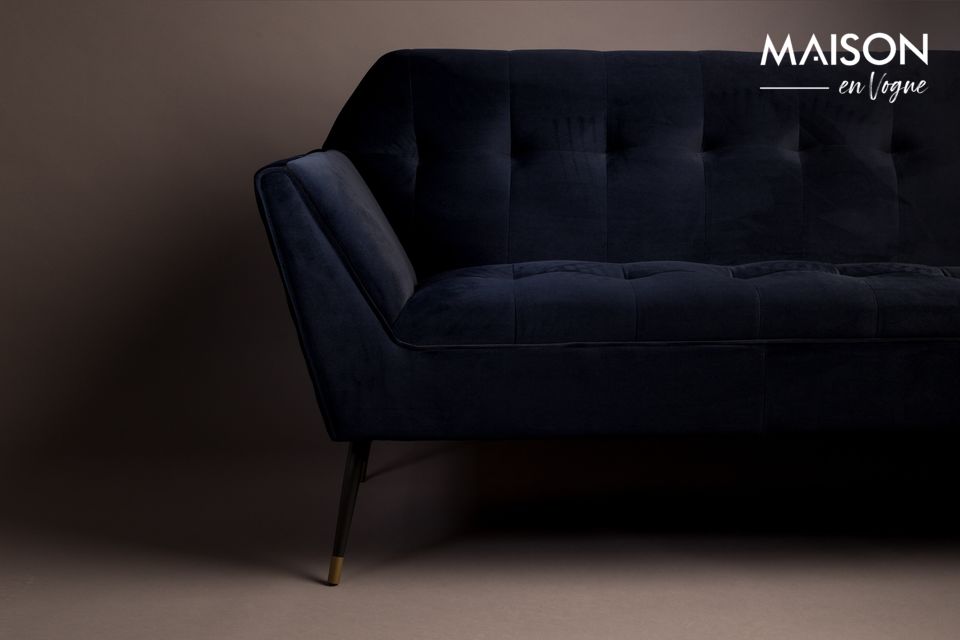 This elegant 2-seater sofa is made of 100% polyester velvet in a very refined midnight blue to fit