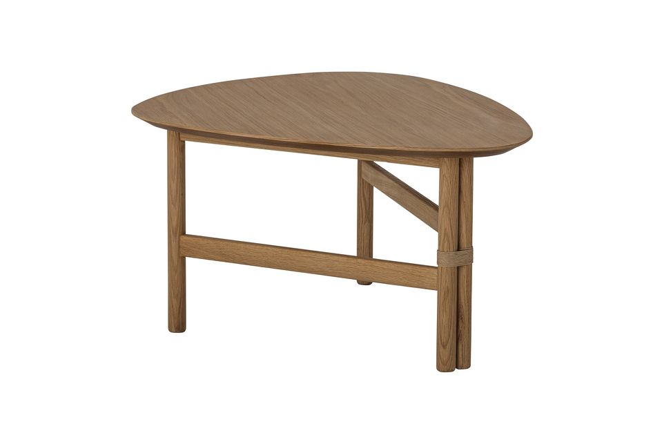 The Koos Coffee Table from Bloomingville adopts a lovely, clean Nordic design and is veneered in oak