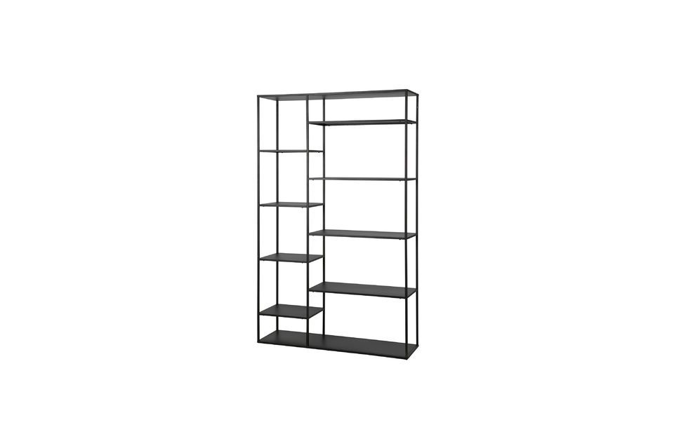 It is made of a 15x15x1 mm cold-rolled steel tube frame