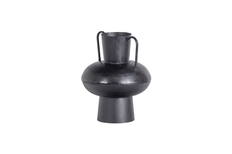 Made of metal stained in a matte black, the Vere vase cannot hold water