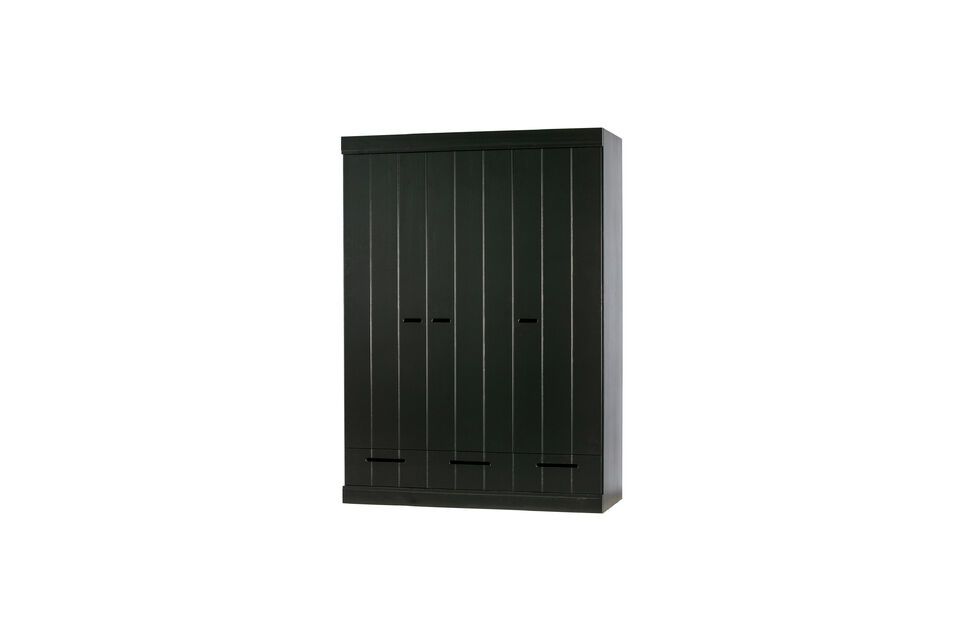Made from FSC-certified solid pine wood and lacquered in black